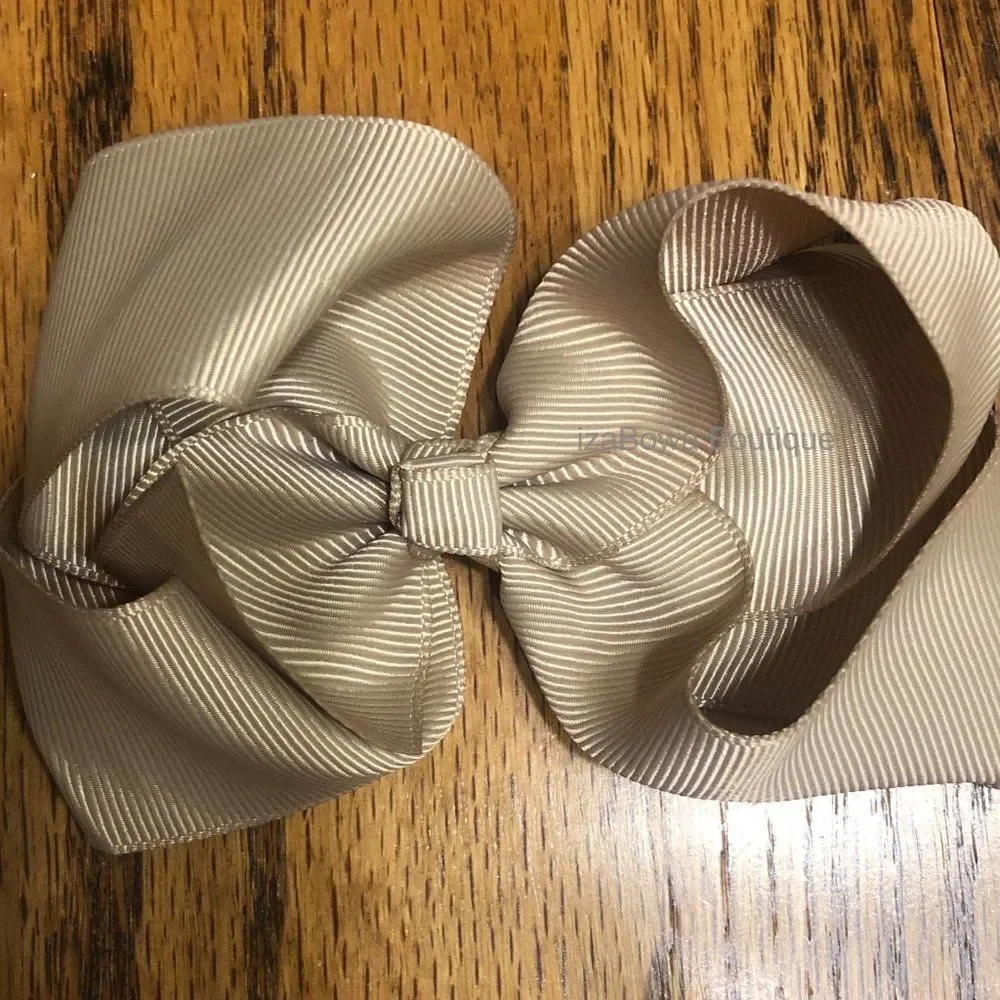 Taupe 4